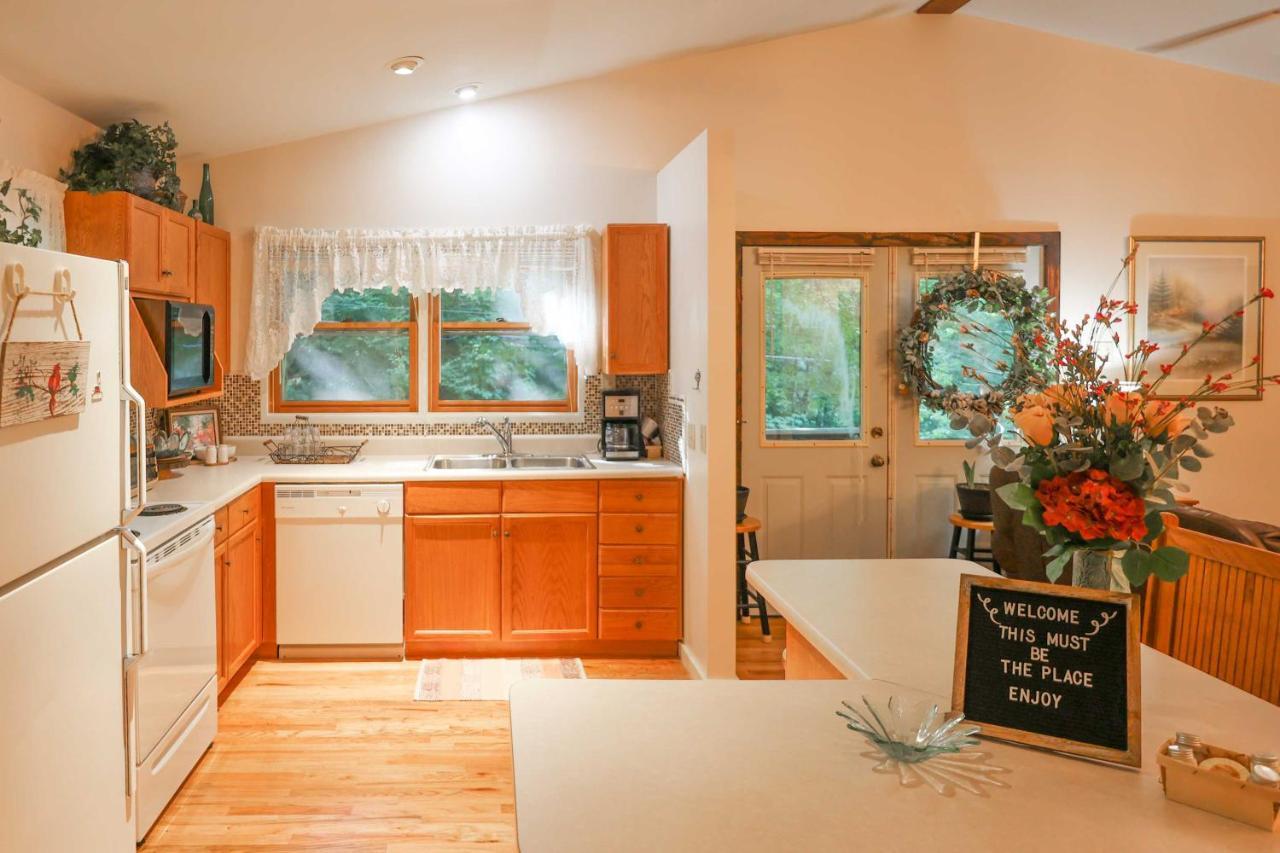 Cozy Whittier Home With Fire Pits Less Than 15 Mi To Hiking! 외부 사진