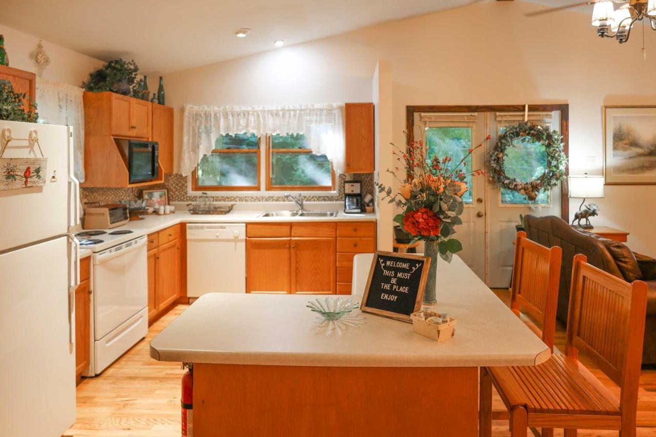 Cozy Whittier Home With Fire Pits Less Than 15 Mi To Hiking! 외부 사진