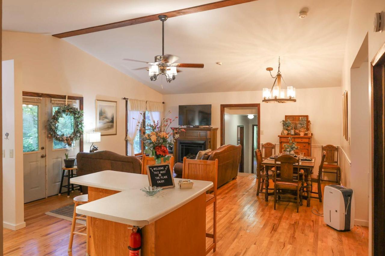 Cozy Whittier Home With Fire Pits Less Than 15 Mi To Hiking! 외부 사진